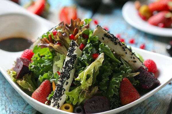 Top organization tips for maximizing space in your compact uk kitchen